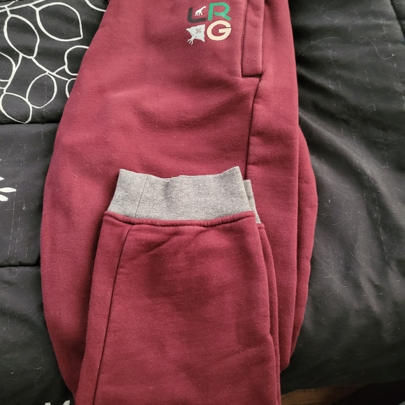 2020 LRG Red Sweat Suit - Picture 2 of 3